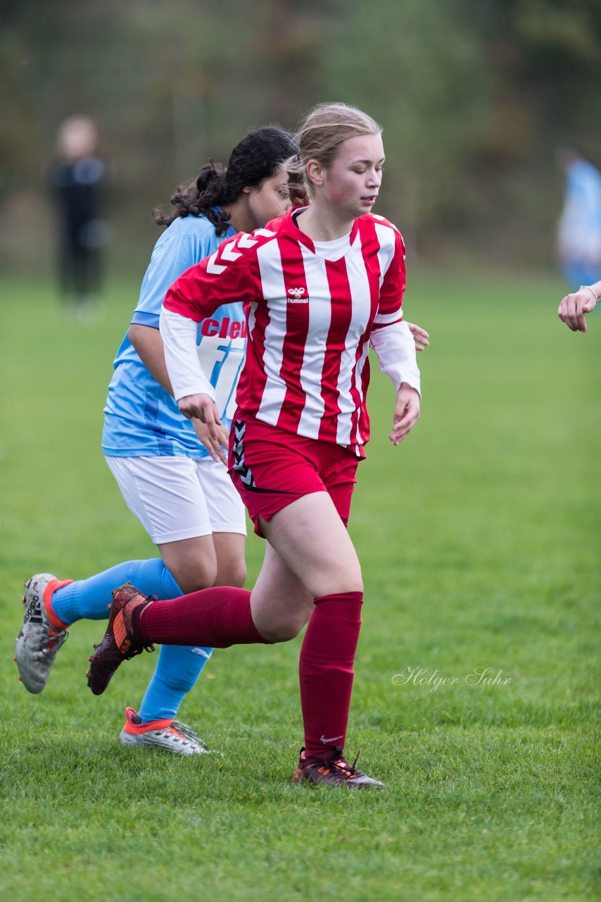 Bild 200 - wBJ TuS Tensfeld - SV Fortuna St. Juergen